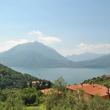 With Lake View Just Close To Restaurant Apartment *